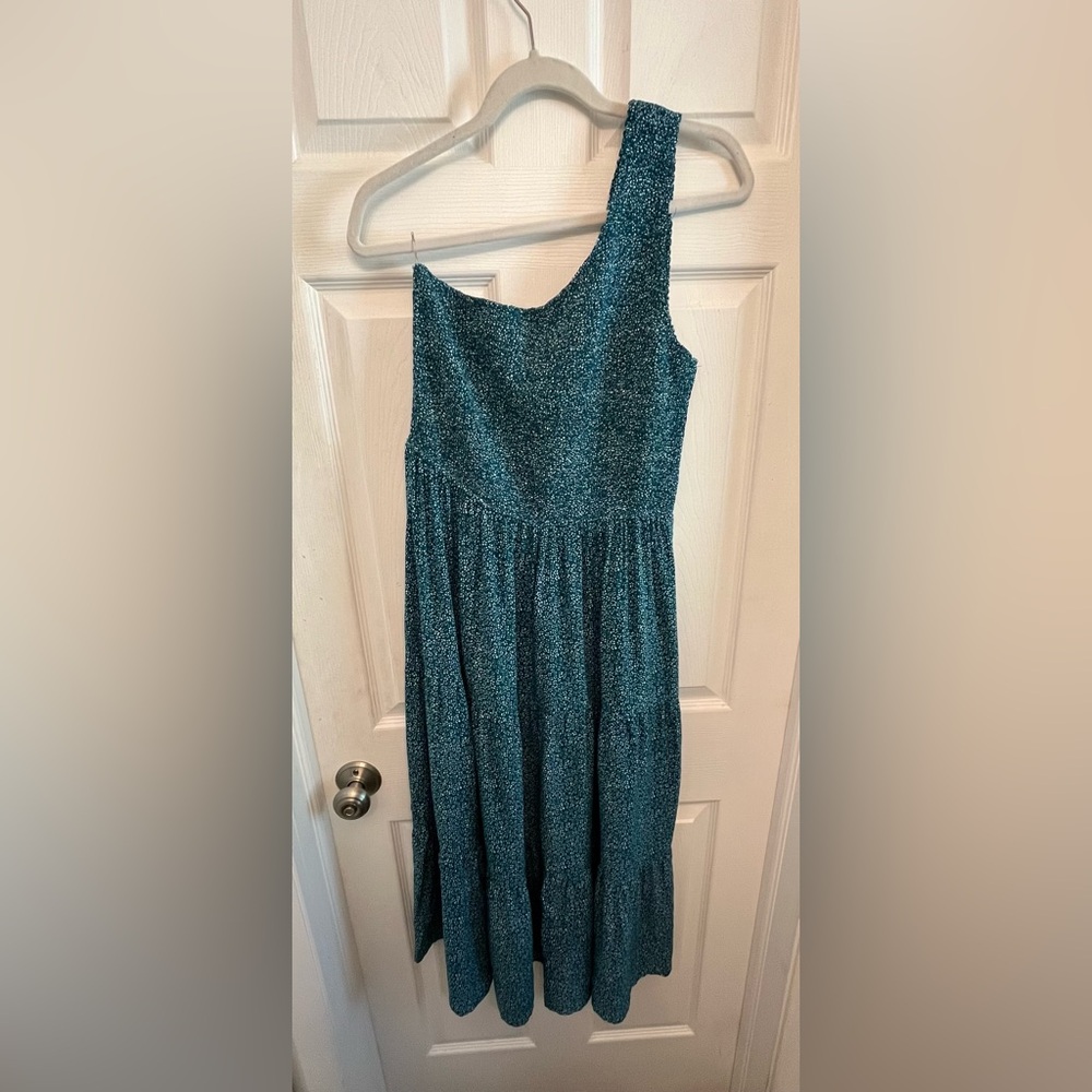 Zesica One-shoulder tiered midi dress -NWOT